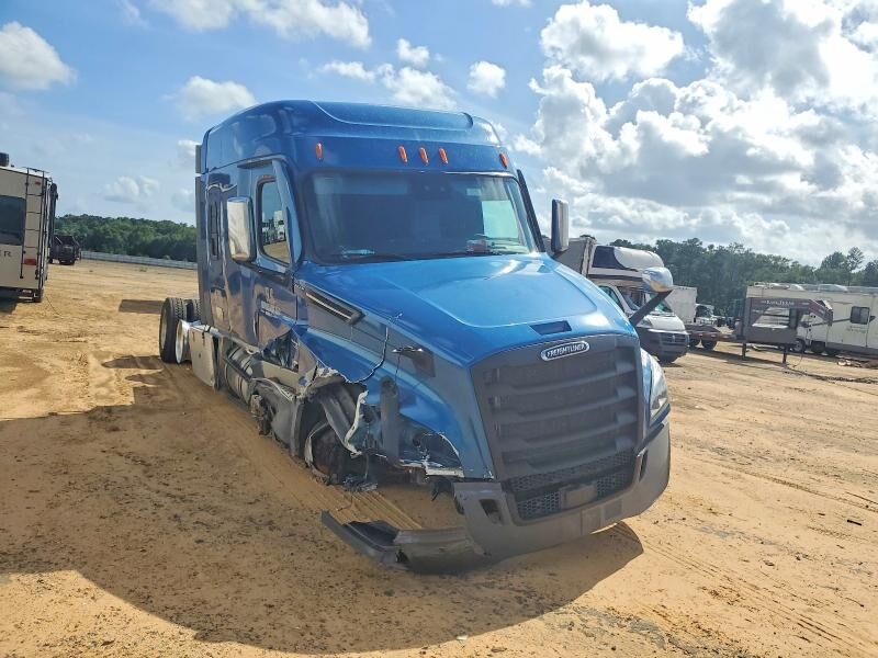2022 FREIGHTLINER Cascadia