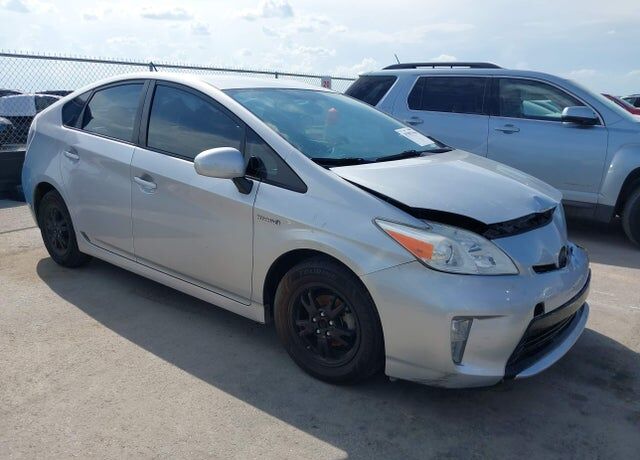 2014 TOYOTA PRIUS