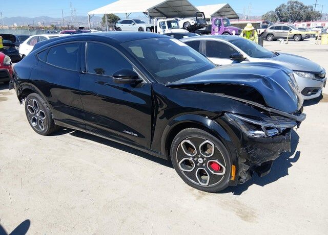 2021 FORD Mach-E