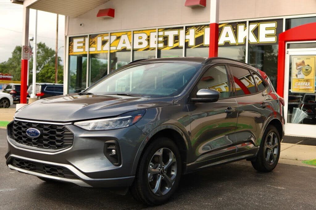 2024 FORD Escape