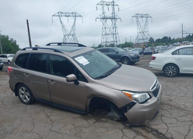 2016 SUBARU Forester