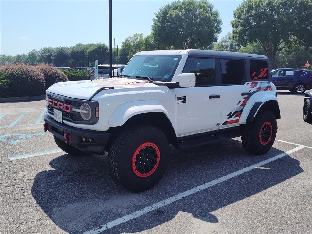 2024 FORD Bronco