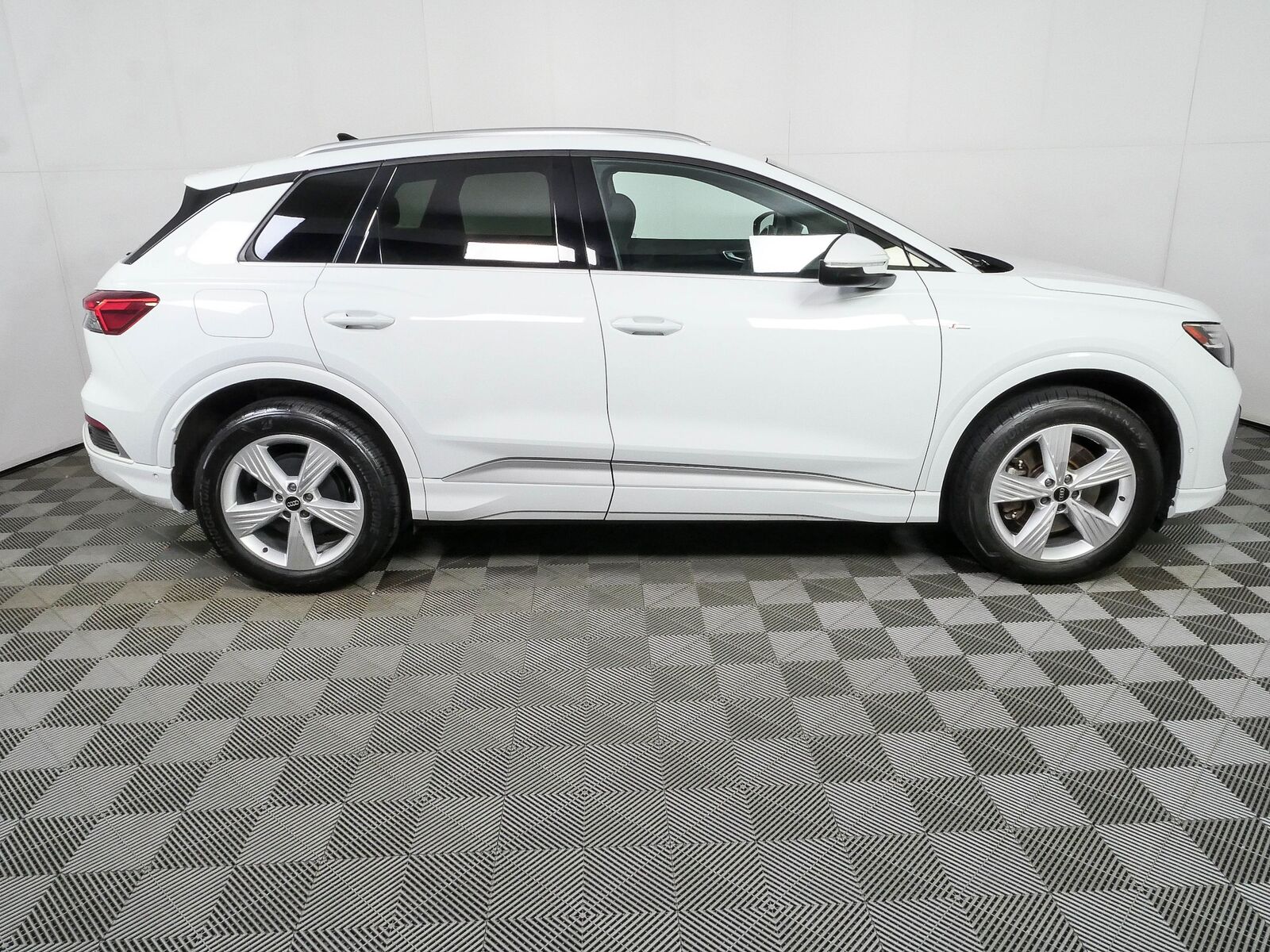 2023 Audi Q4
