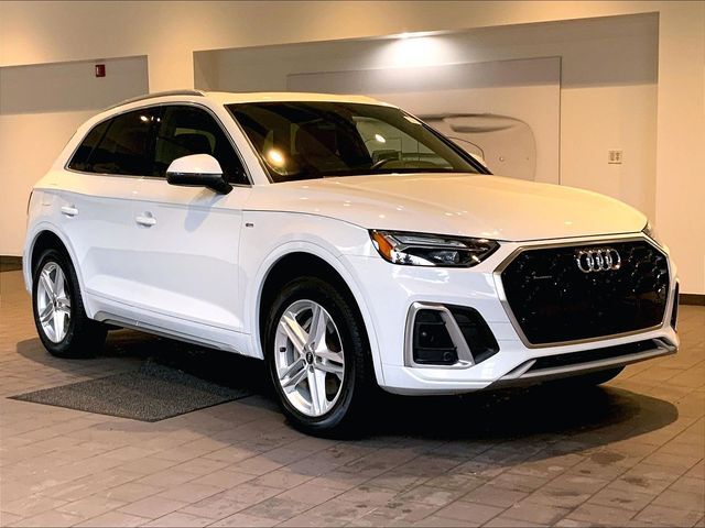 2021 AUDI Q5 e