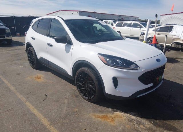 2021 FORD Escape