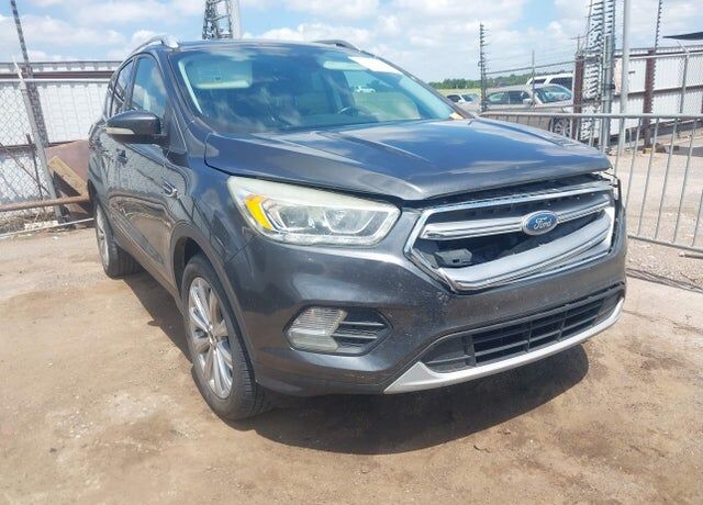 2017 FORD Escape