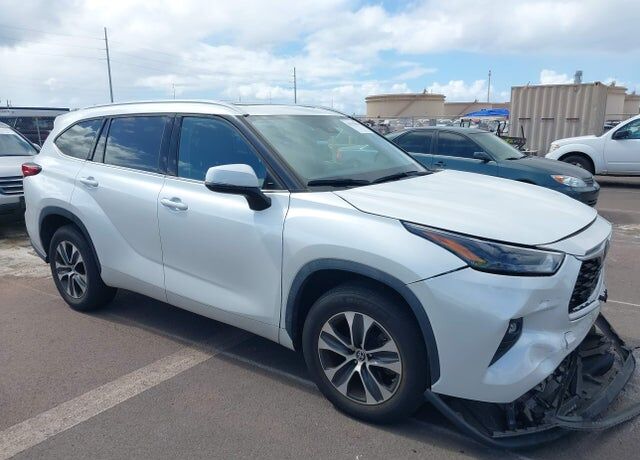 2022 TOYOTA Highlander