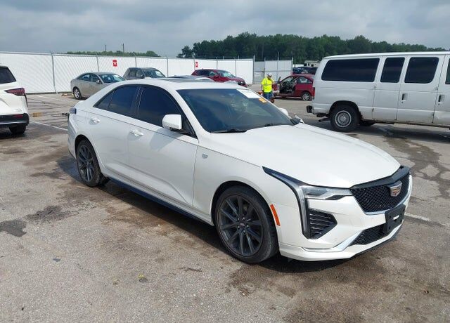 2022 CADILLAC CT4