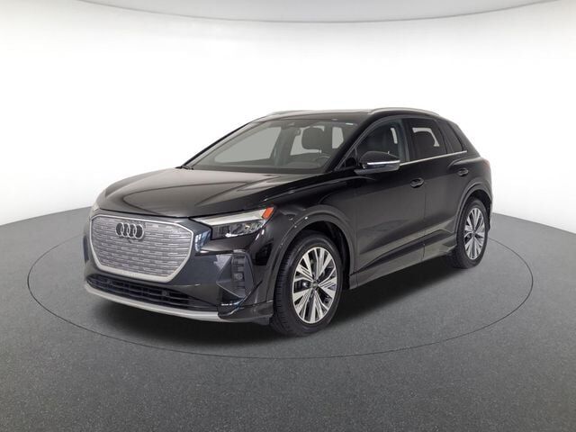 2023 AUDI Q4