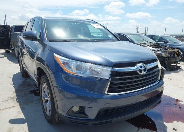2014 TOYOTA Highlander