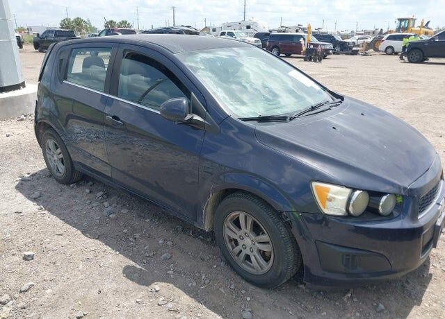 2016 CHEVROLET Sonic