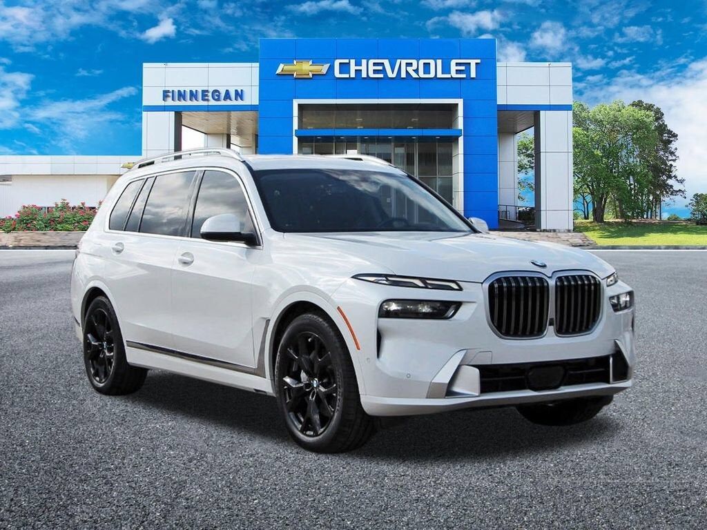 2025 BMW X7
