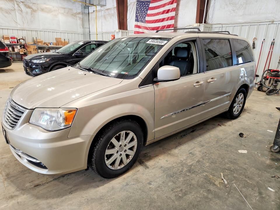 2014 CHRYSLER Town and Country