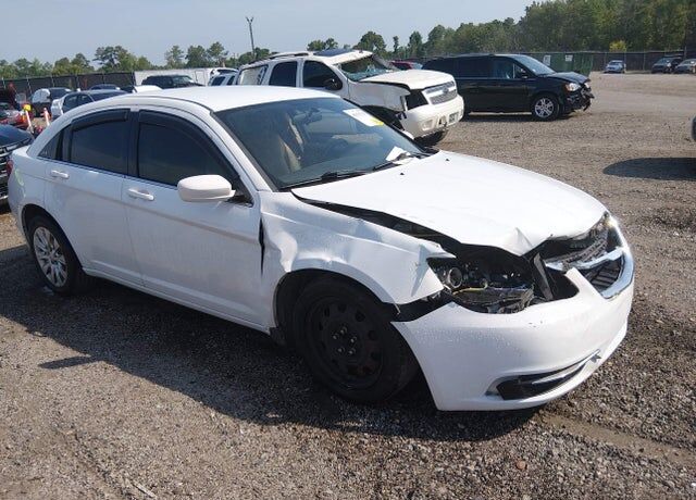 2014 CHRYSLER 200
