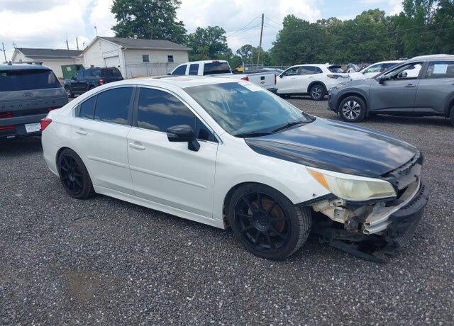 2015 SUBARU Legacy