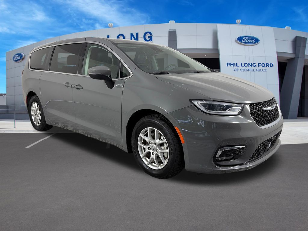2023 CHRYSLER Pacifica
