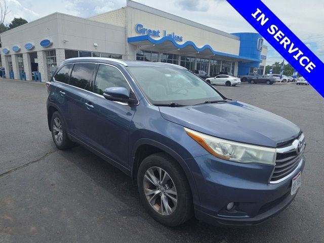 2015 TOYOTA Highlander