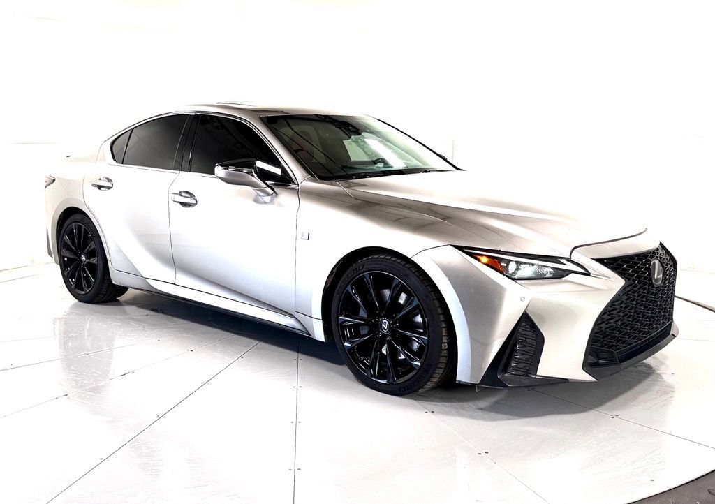 2021 LEXUS IS