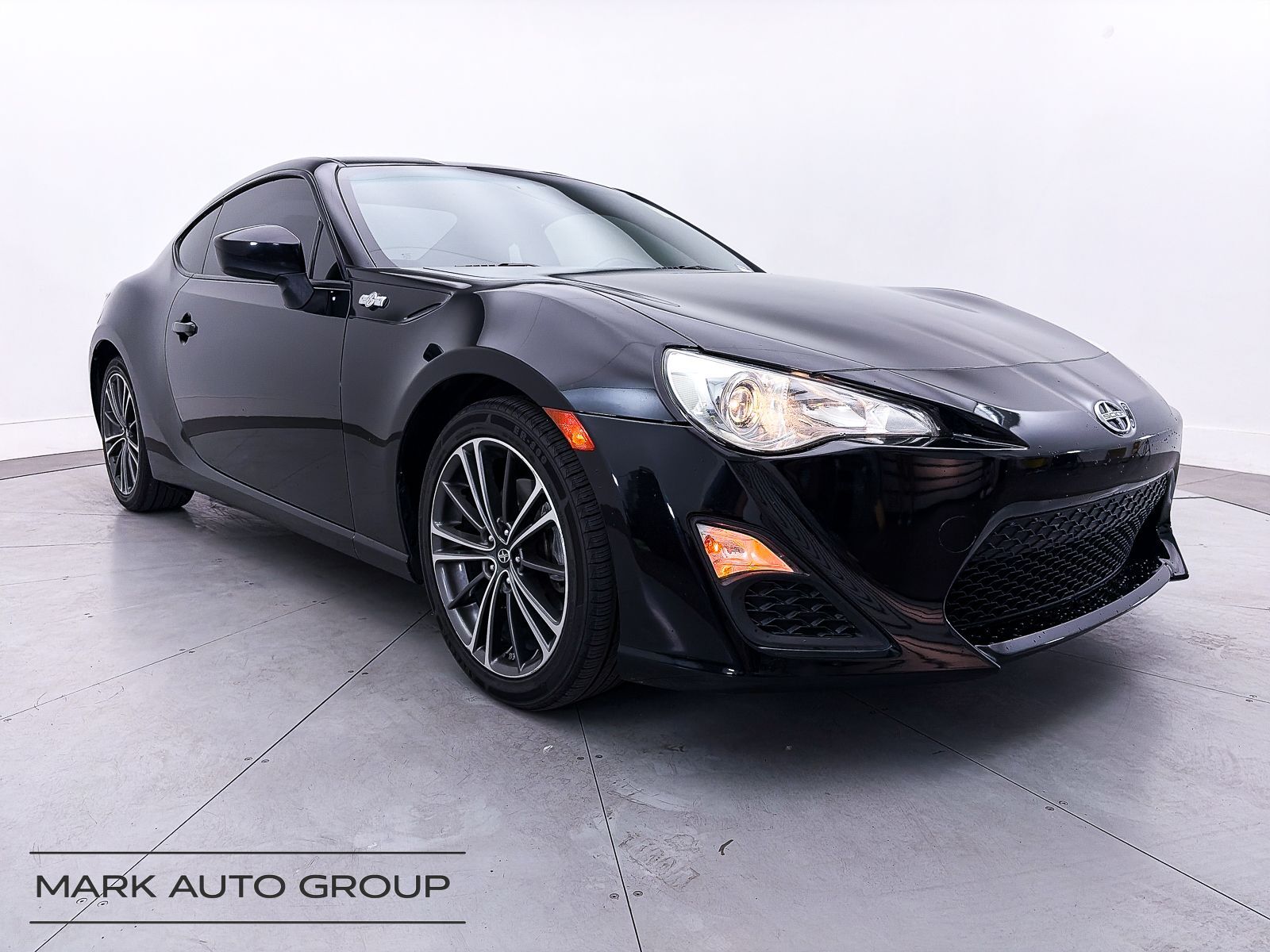 2016 TOYOTA Scion