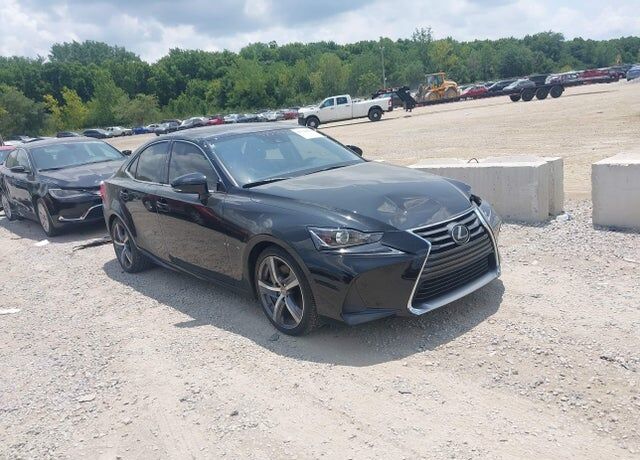 2017 LEXUS IS