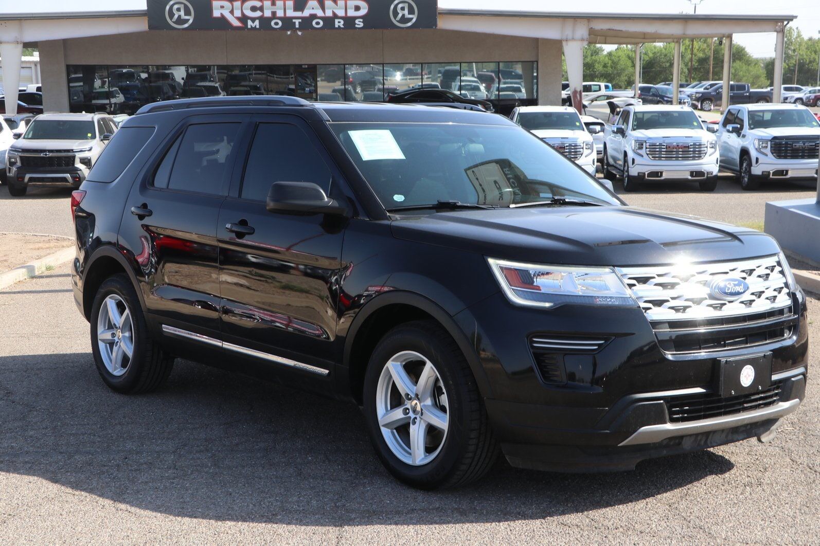 2018 FORD Explorer