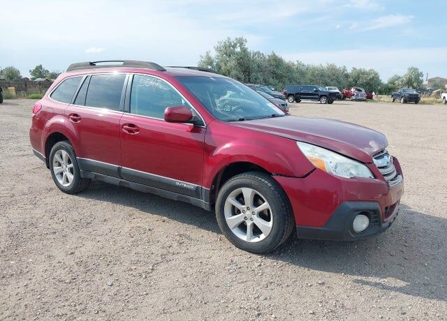 2013 SUBARU Outback