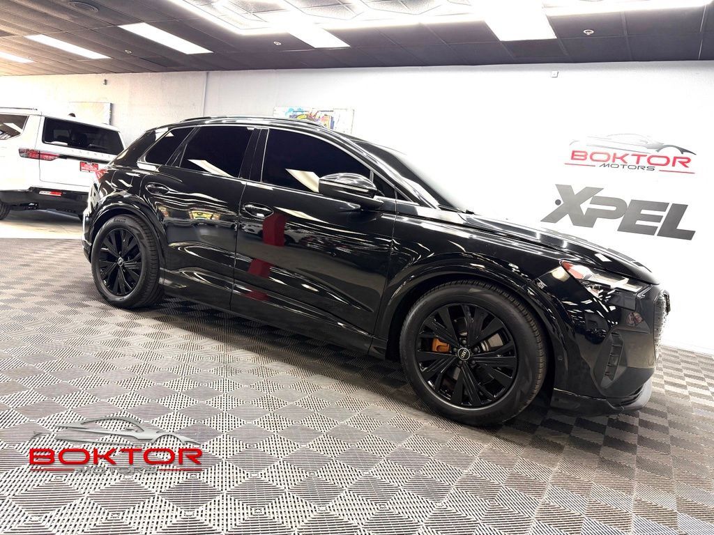 2023 AUDI Q4
