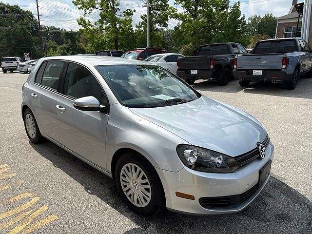 2011 VOLKSWAGEN Golf