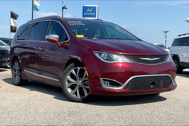 2019 CHRYSLER Pacifica