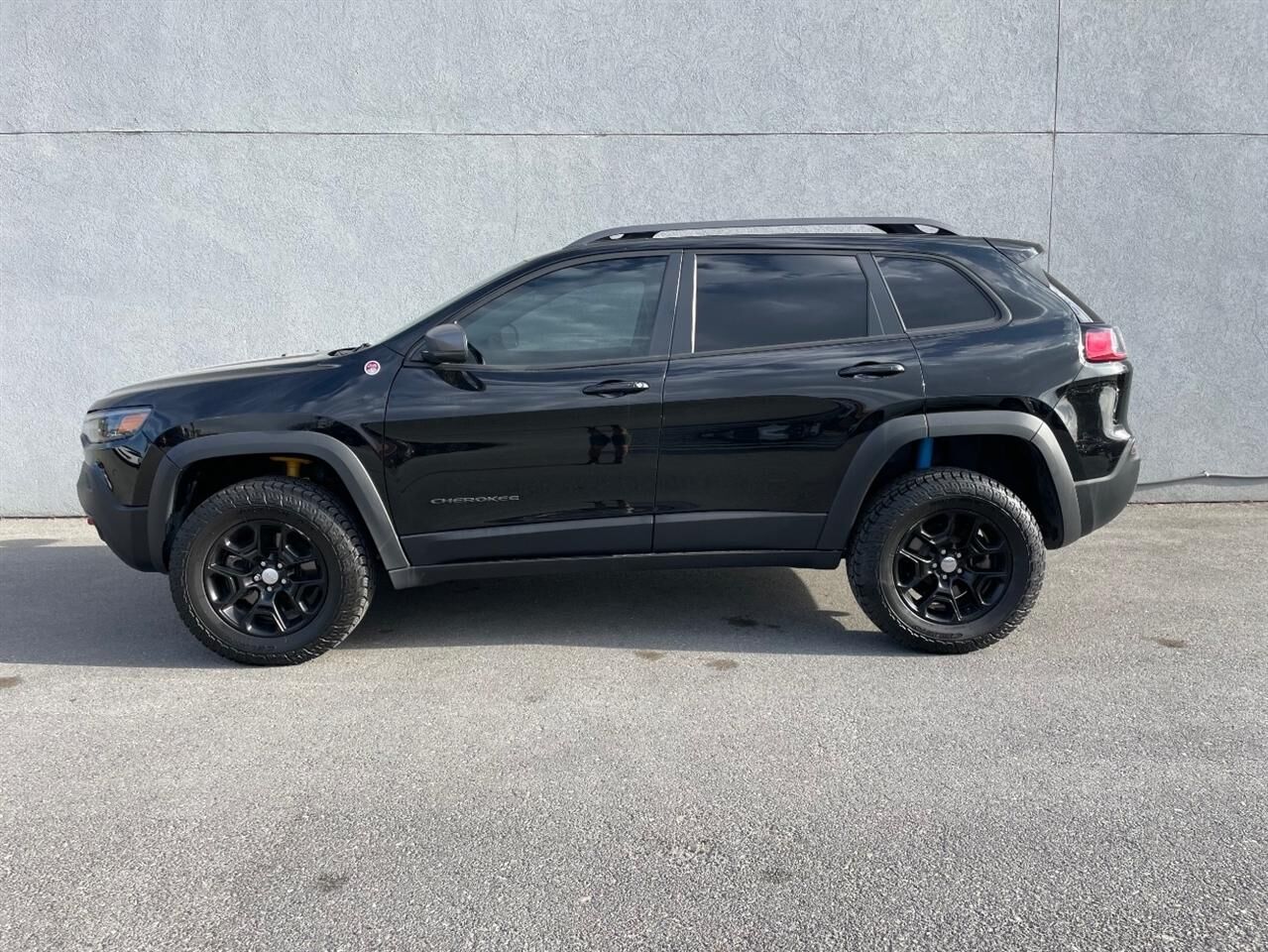 2021 JEEP Cherokee