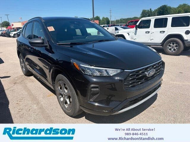 2024 FORD Escape