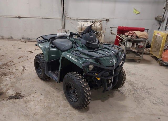 2022 CAN-AM Outlander