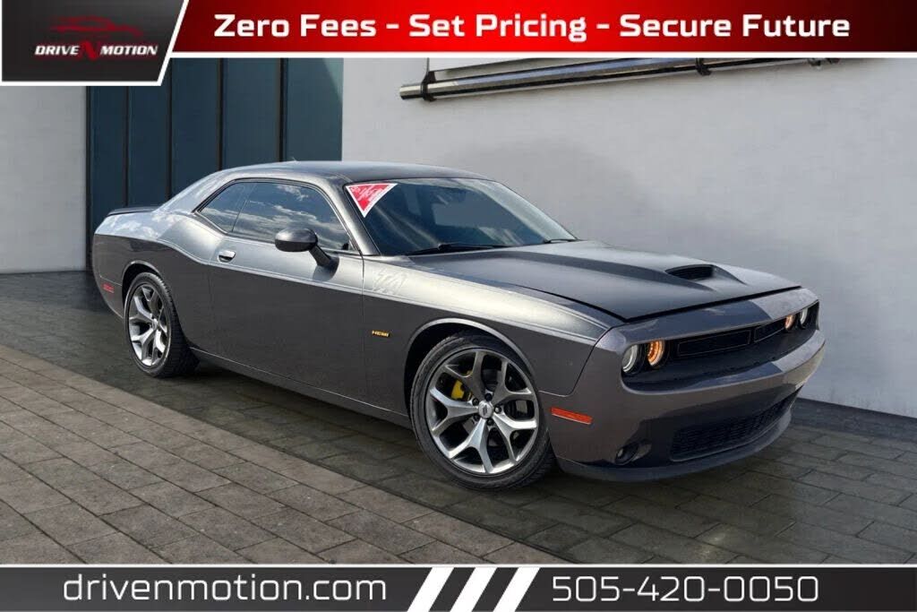 2017 DODGE Challenger