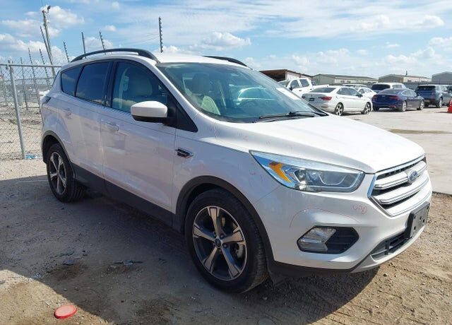 2017 FORD Escape