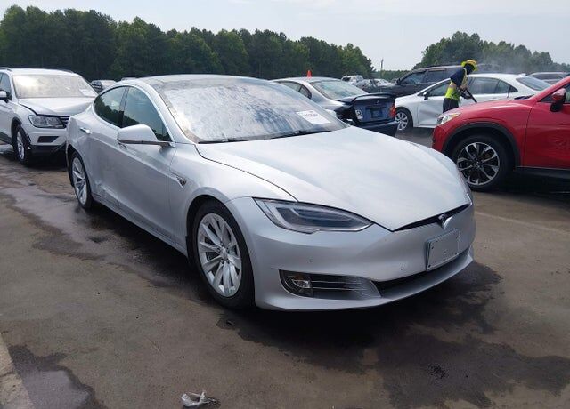 2016 TESLA Model S