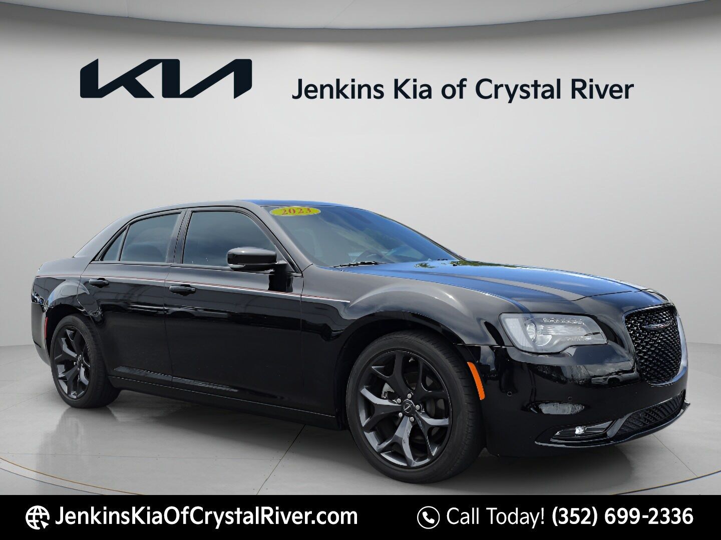 2023 CHRYSLER 300
