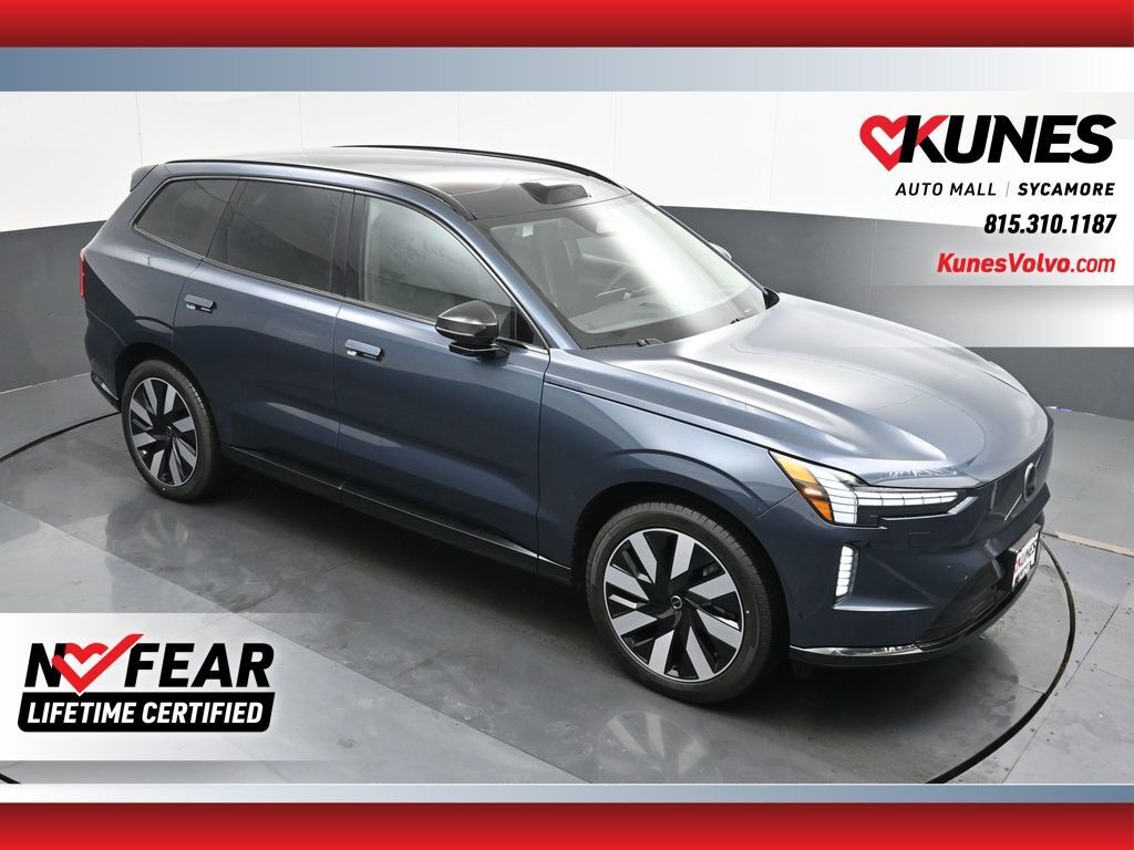 2025 VOLVO EX90