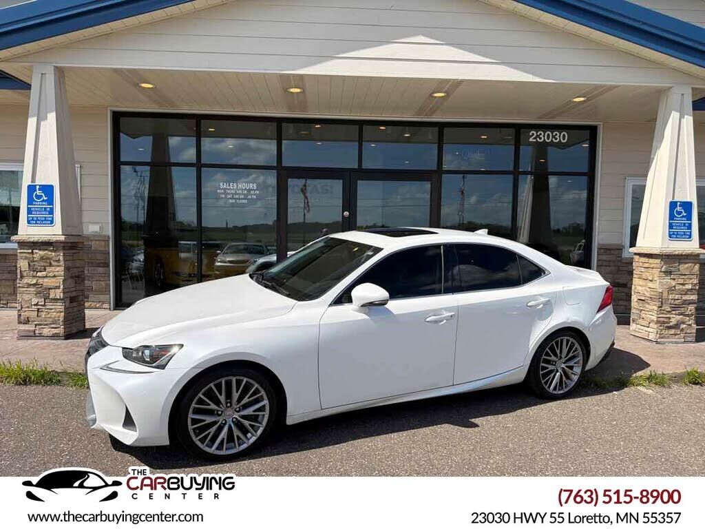 2017 LEXUS IS