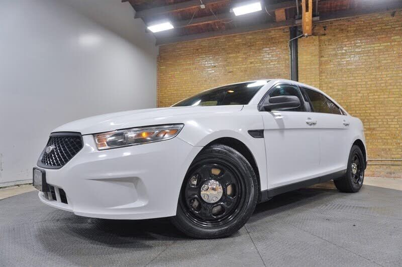 2013 FORD Taurus