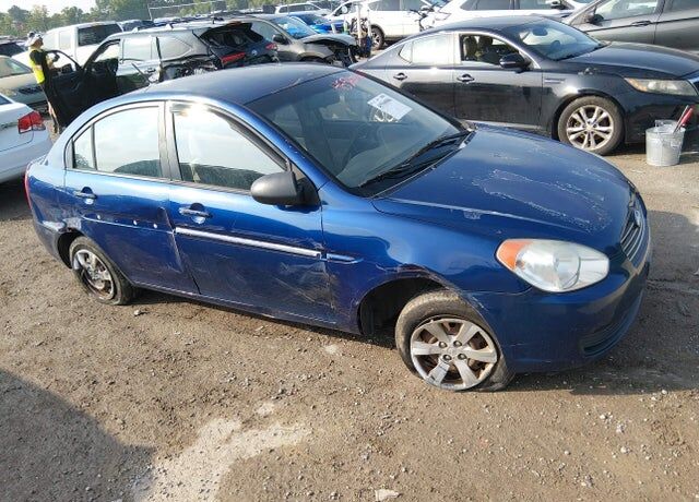 2011 HYUNDAI Accent