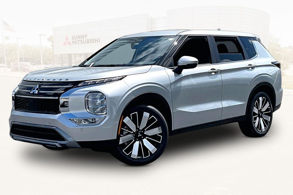 2026 MITSUBISHI Outlander