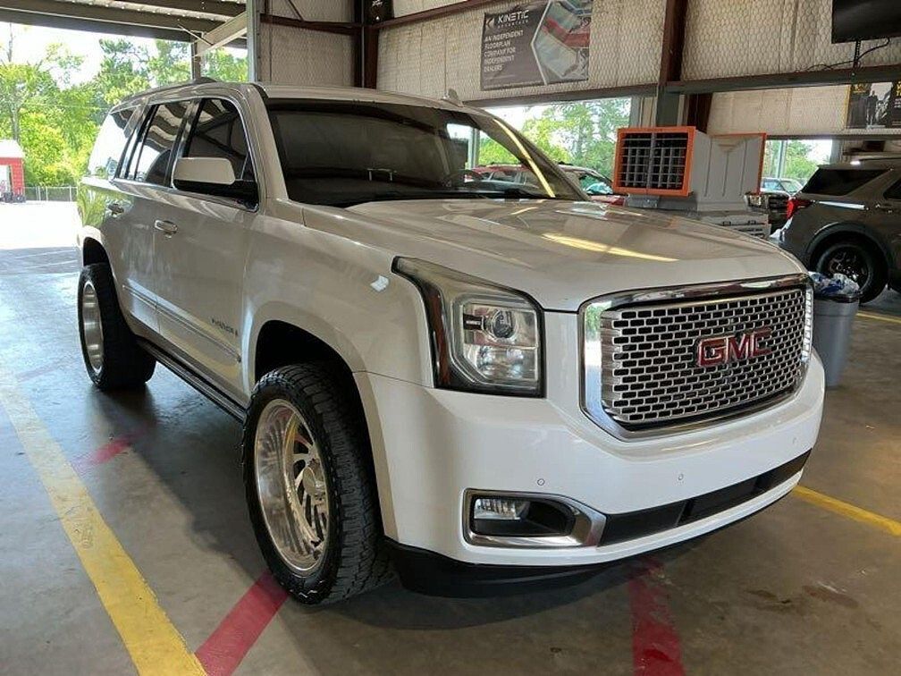 2016 GMC Yukon