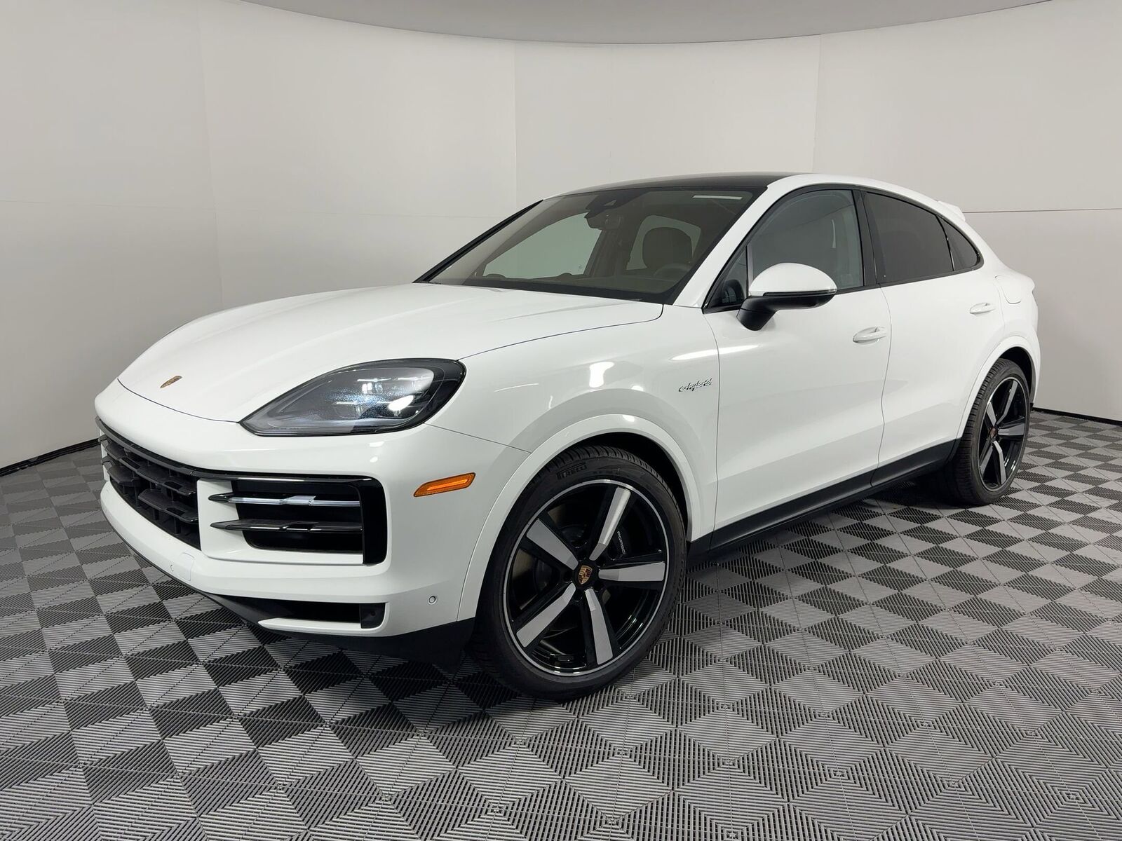 2026 PORSCHE Cayenne