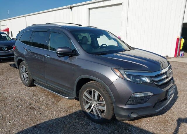 2017 HONDA Pilot