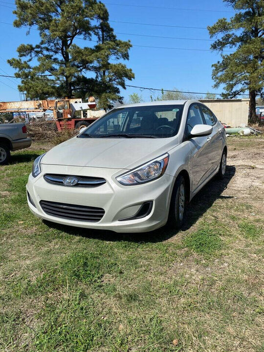 2016 HYUNDAI Accent