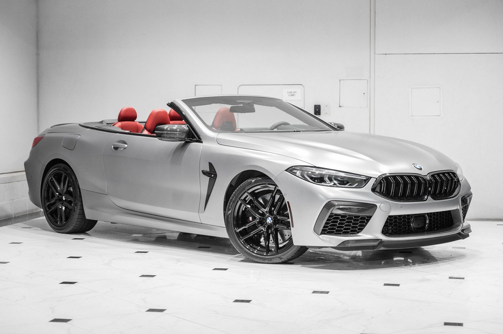2025 BMW M8