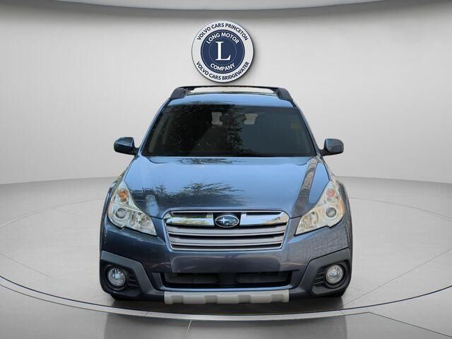 2014 SUBARU Outback
