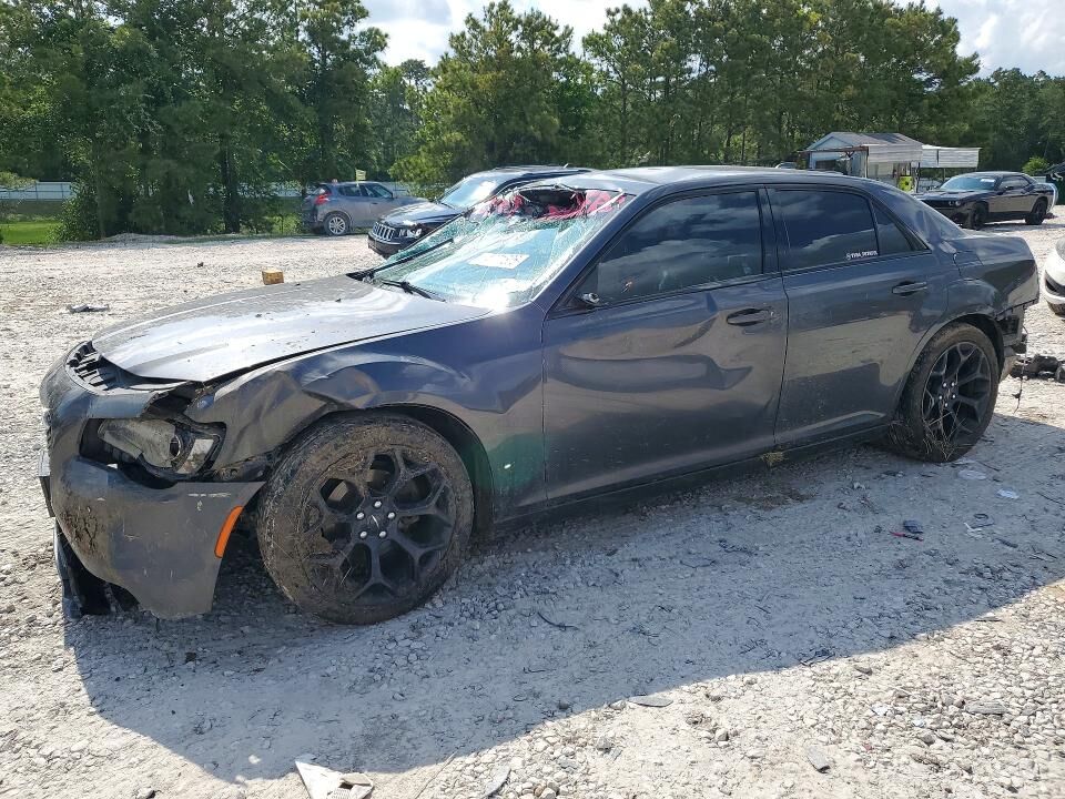 2019 CHRYSLER 300