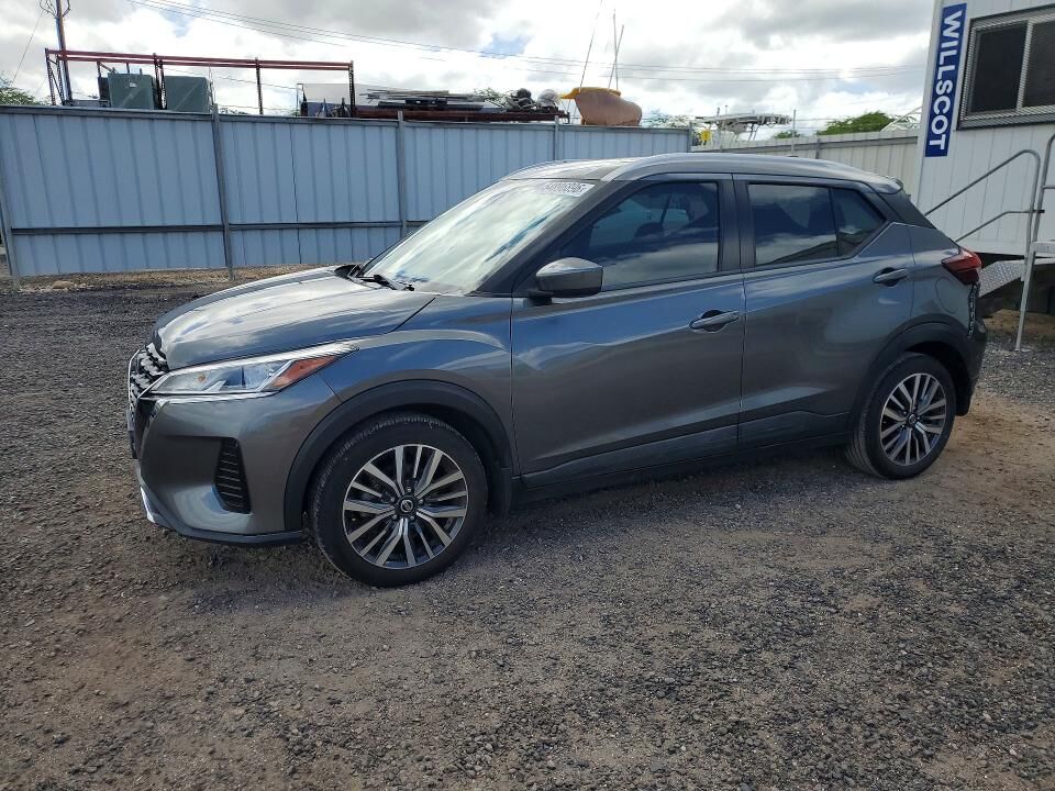 2021 NISSAN Kicks