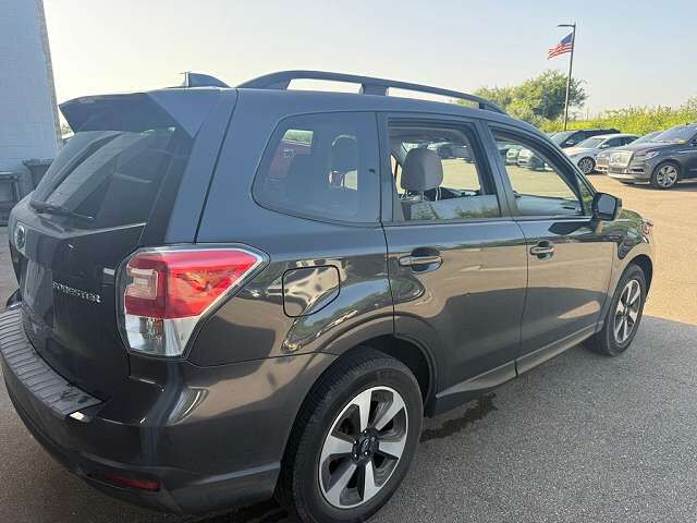 2018 SUBARU Forester